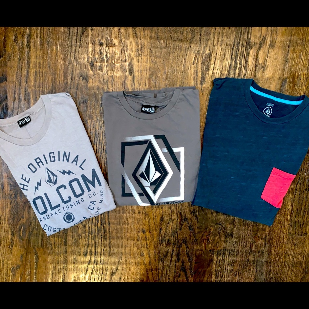 (3) XL Volcom t-shirts in great condition